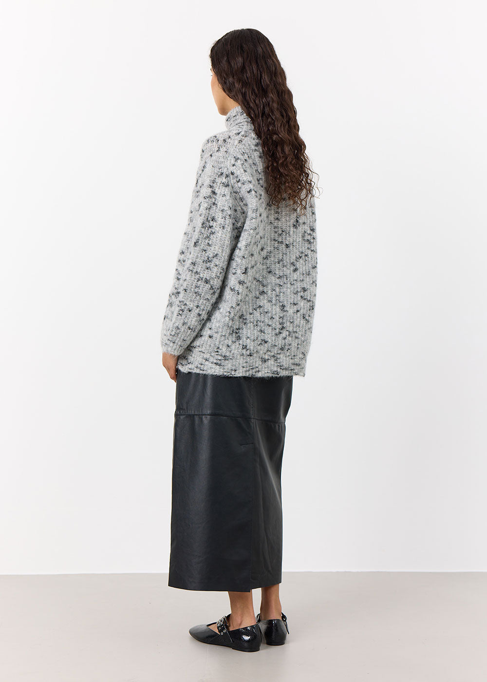 Isabelle 1 Pullover - Domino Style