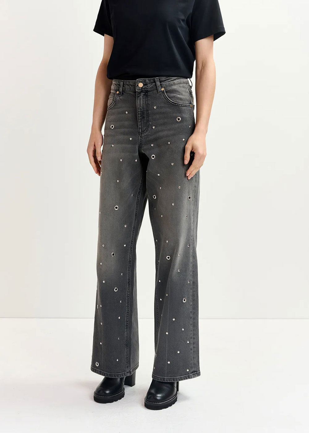 Garment Eyelet Jeans - Domino Style