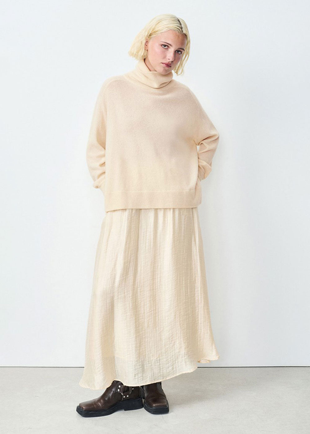 Raxow Turtleneck Jumper - Nude - Domino Style