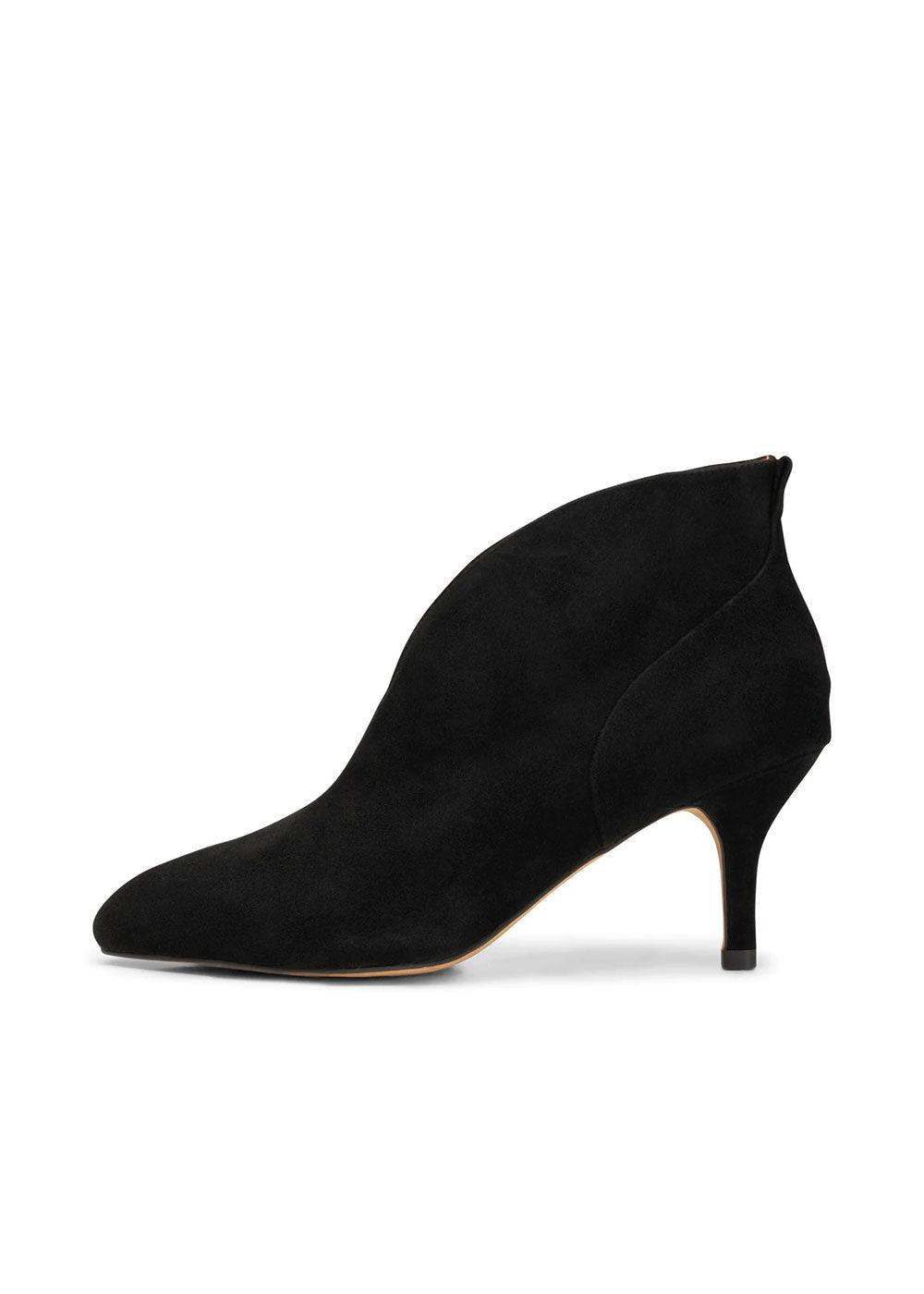 Valentine Low Cut Suede Boots - Black - Domino Style